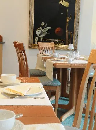 Pensión Ihr Garni 3*