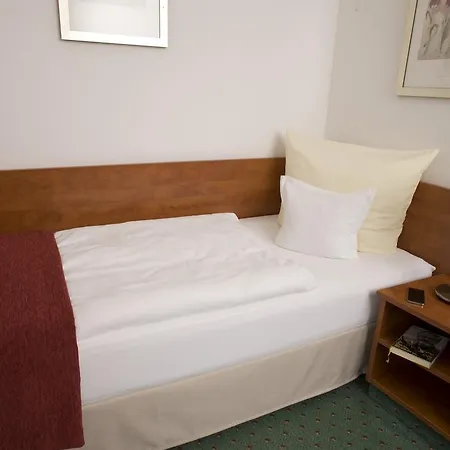 Guest house Ihr Garni 3*